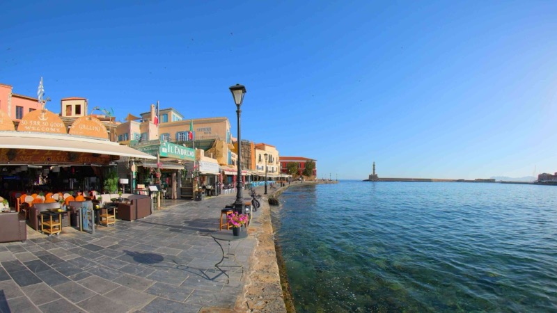 Seaside Streets and Colourful Sights